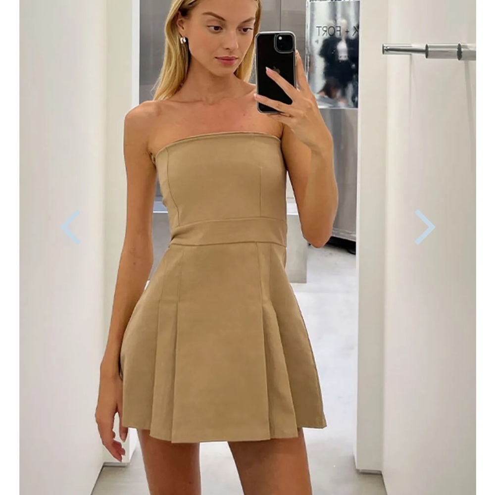 Oak and Fort tube Top mini pleated dress